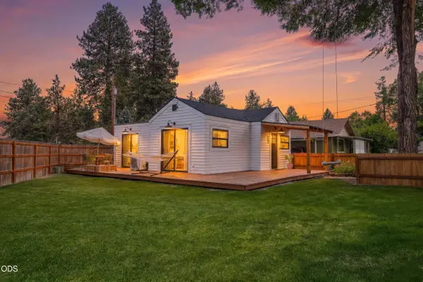 140 SE 4th Street, Bend, OR 97702