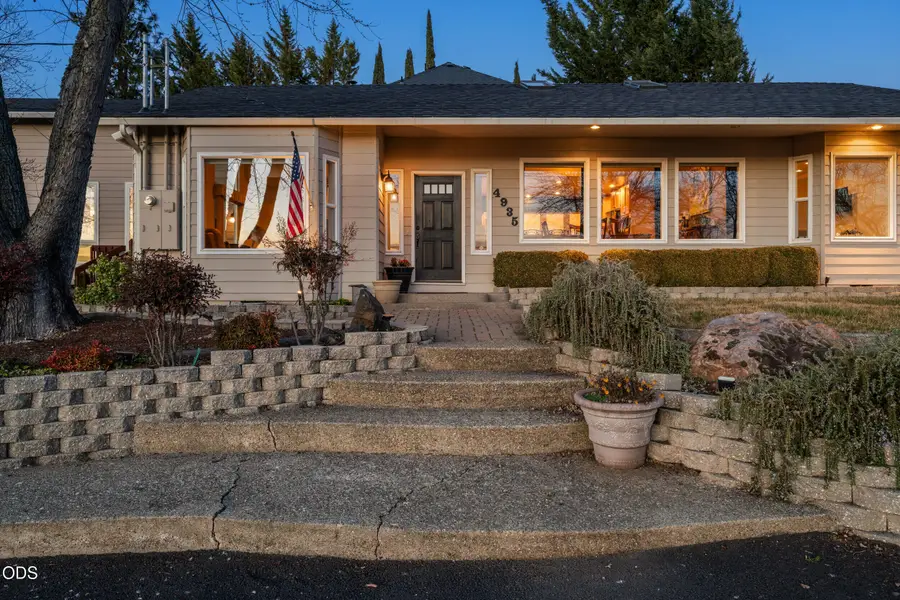 4935 Cherry Lane, Medford, OR 97504 - #2