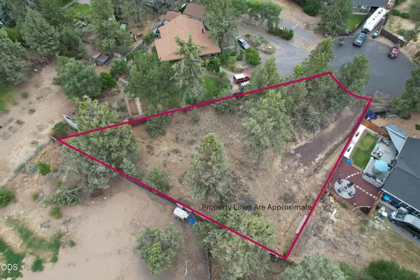 20686 Hawkin Place, Bend, OR 97701