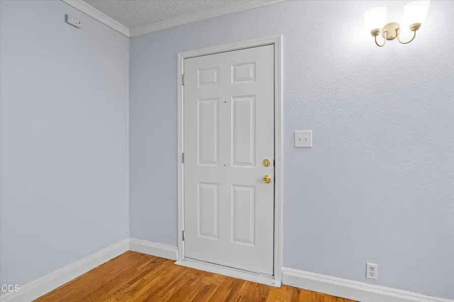 407 W Jackson Street, Medford, OR 97501 - #2