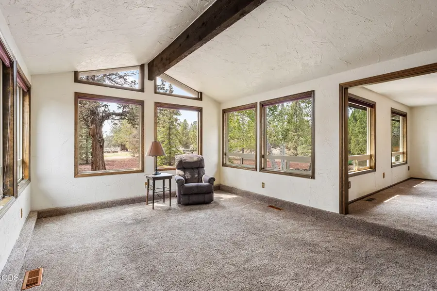 64699 Mcgrath Road, Bend, OR 97701 - #3