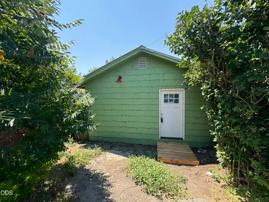 1762 Main Street, Klamath Falls, OR 97601 - #2
