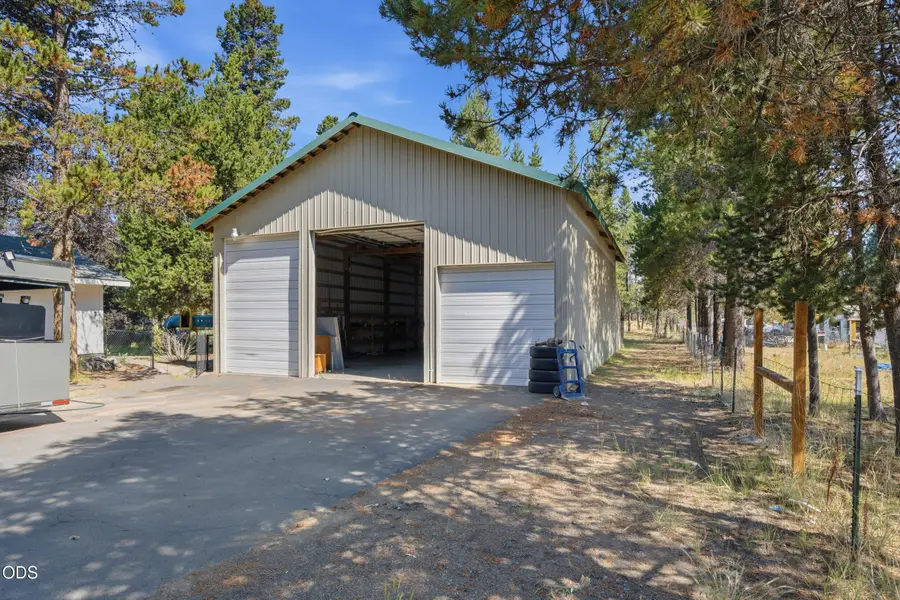 15956 Mt View Lane, La Pine, OR 97739 - #2