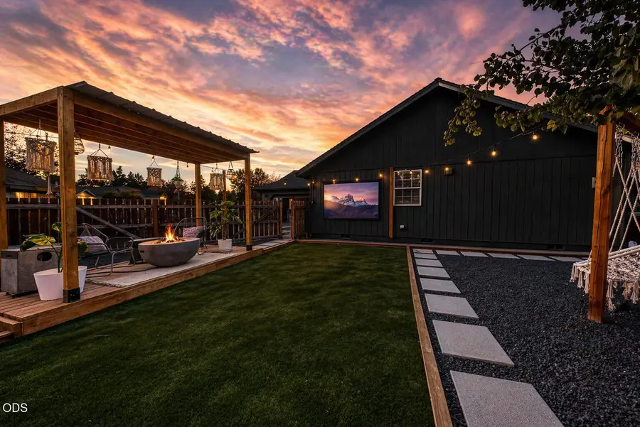 2681 NE Moonlight Drive, Bend, OR 97701 - #3