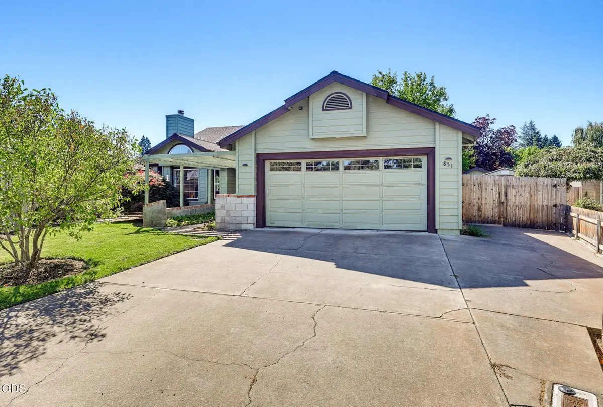 851 Ridgeway Circle, Medford, OR 97504 - #1