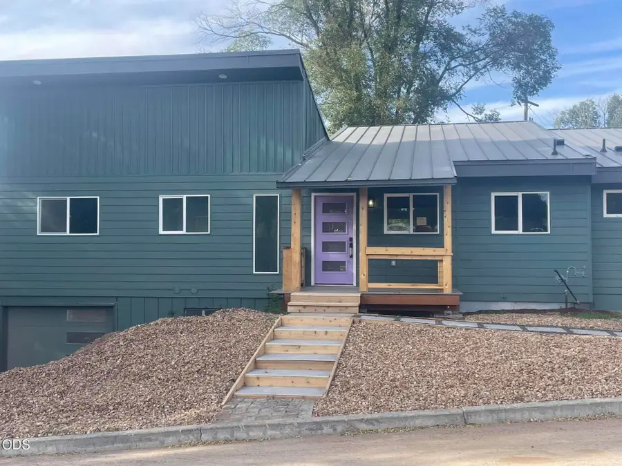 444 NE Cedar Street, Madras, OR 97741 - #3