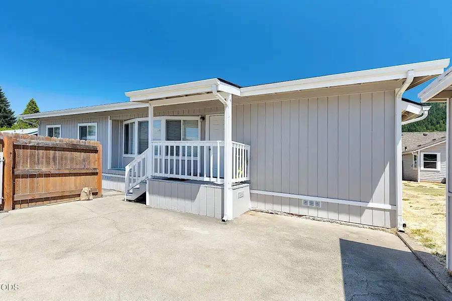 1741 Rogue River Highway, Grants Pass, OR 97527 - #2