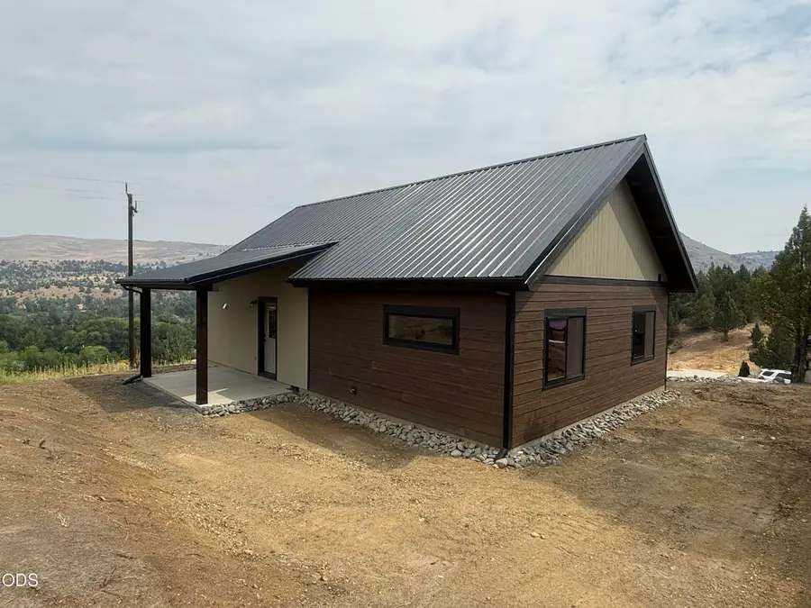 140 SE Bunchgrass Road, John Day, OR 97845 - #3