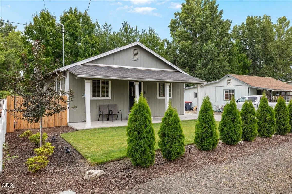 313 Berrydale Avenue, Medford, OR 97501 - #1