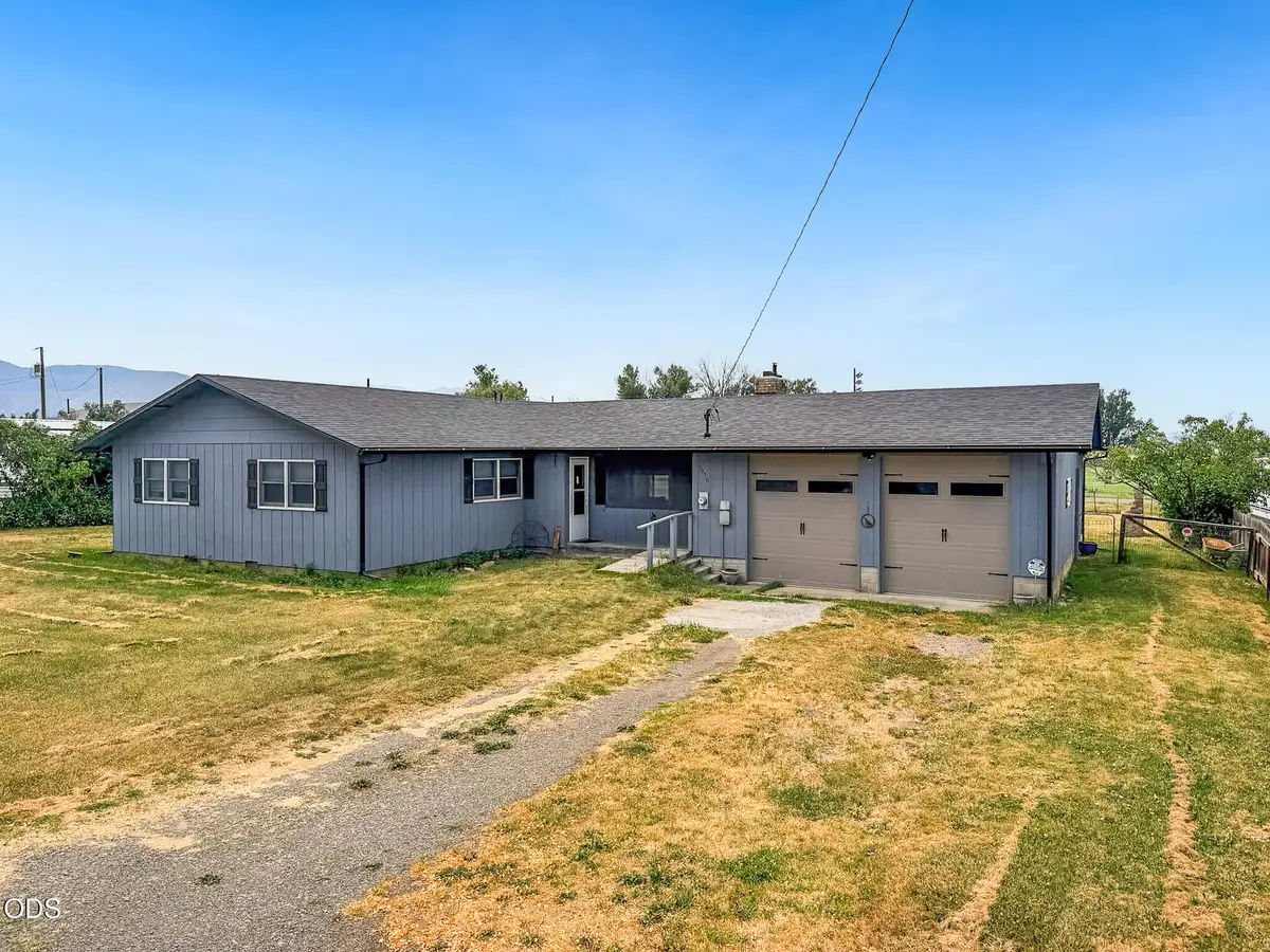 1050 S Bridge Street, Prairie City, OR 97869 - #1