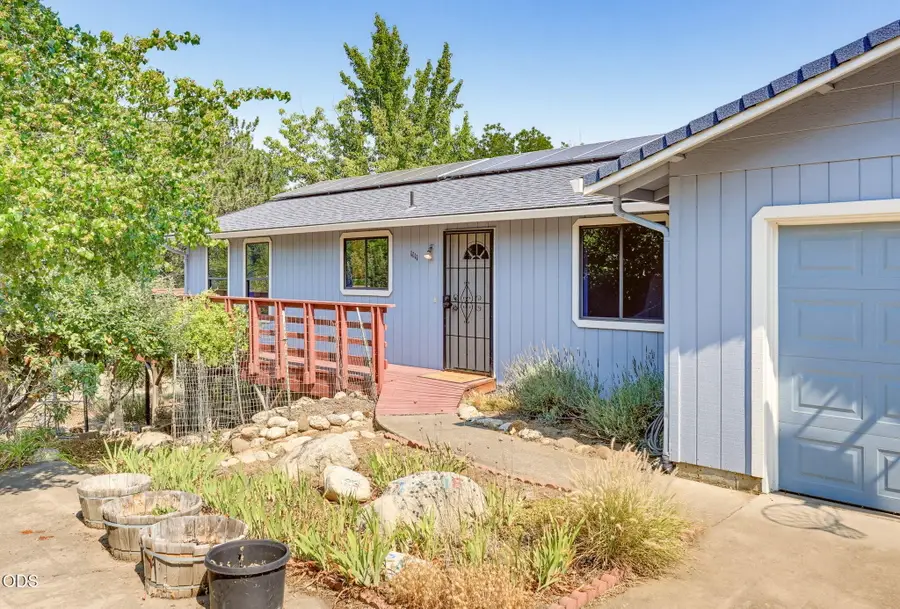 1111 Oak Street, Ashland, OR 97520 - #2