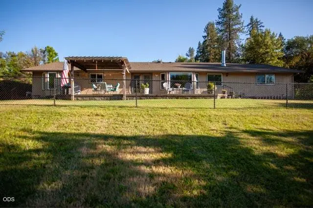 2990 S River Road, Grants Pass, OR 97527 - #2