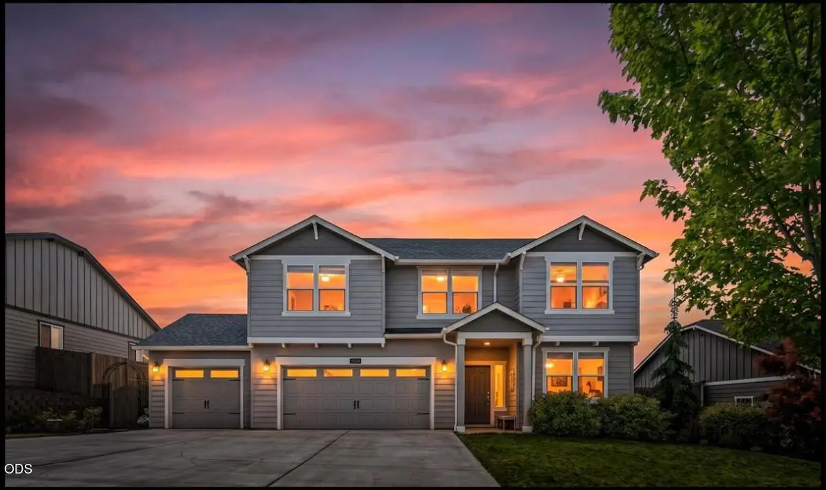 4594 SW Volcano View Way, Redmond, OR 97756 - #1