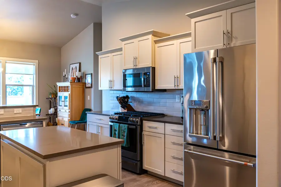 63836 Wellington Street, Bend, OR 97701 - #3