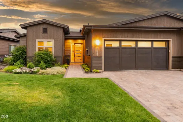 20339 SE Jack Benny Loop, Bend, OR 97702