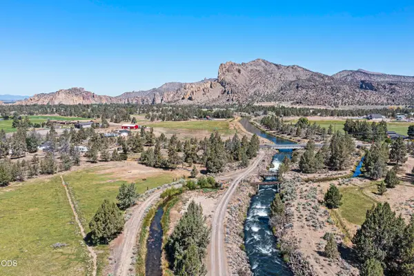 4220 NE Smith Rock Way, Terrebonne, OR 97760