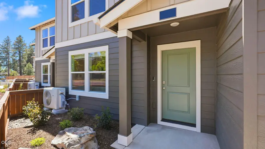 61211 Parrell Road, Bend, OR 97702 - #3