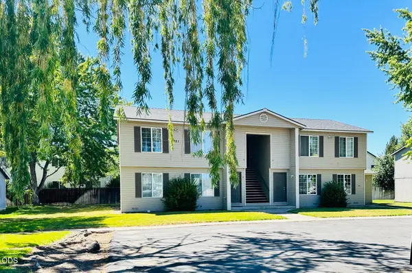 351 NW 17th Street, Redmond, OR 97756