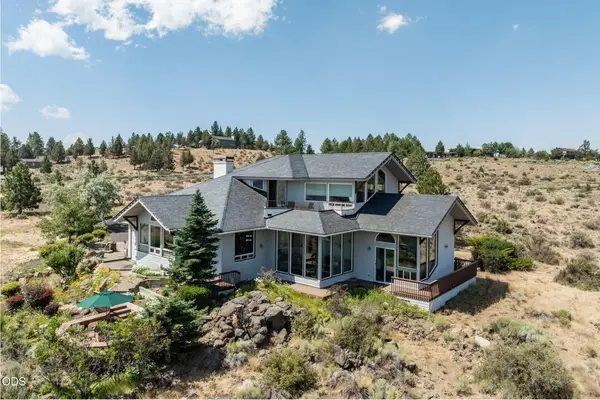 59641 Calgary Loop, Bend, OR 97702