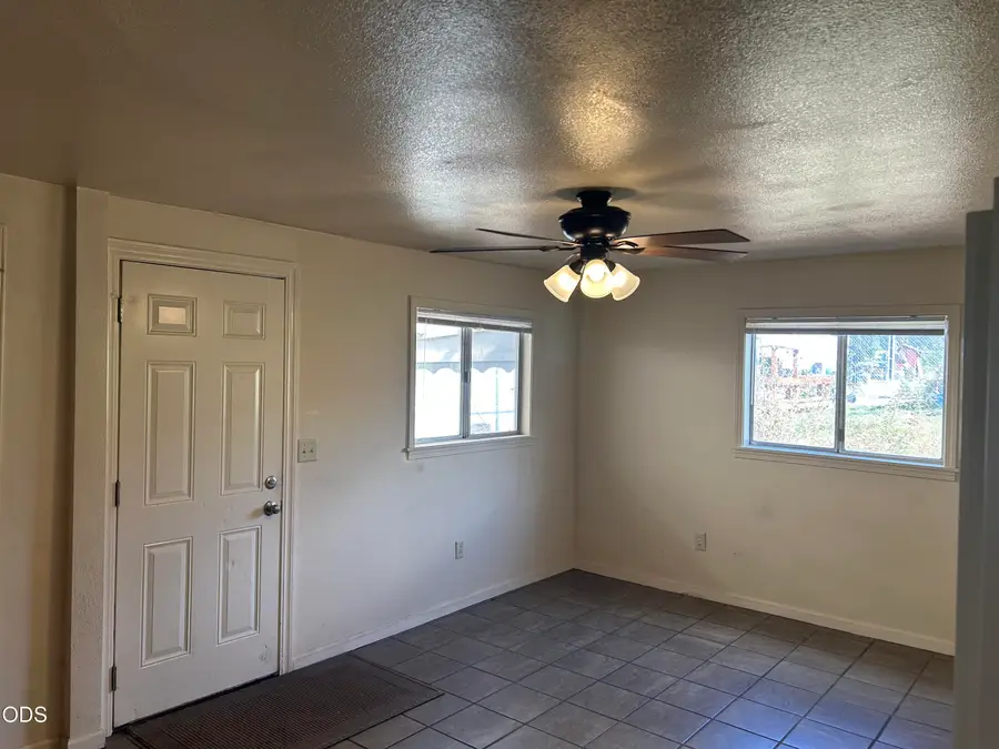 109 S Laguna Street, Klamath Falls, OR 97601 - #3
