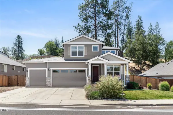 314 Arrowhead Trail, Eagle Point, OR 97524