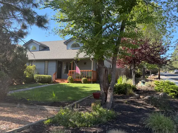902 NW Ogden Avenue, Bend, OR 97703