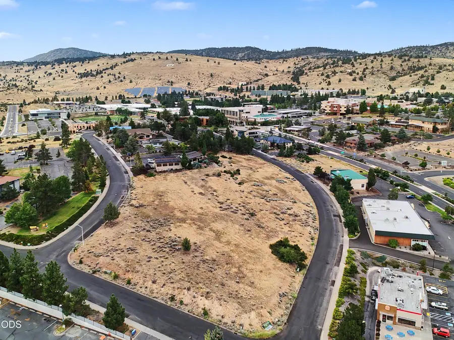 Dahlia Street #6 & 7, Klamath Falls, OR 97601 - #2