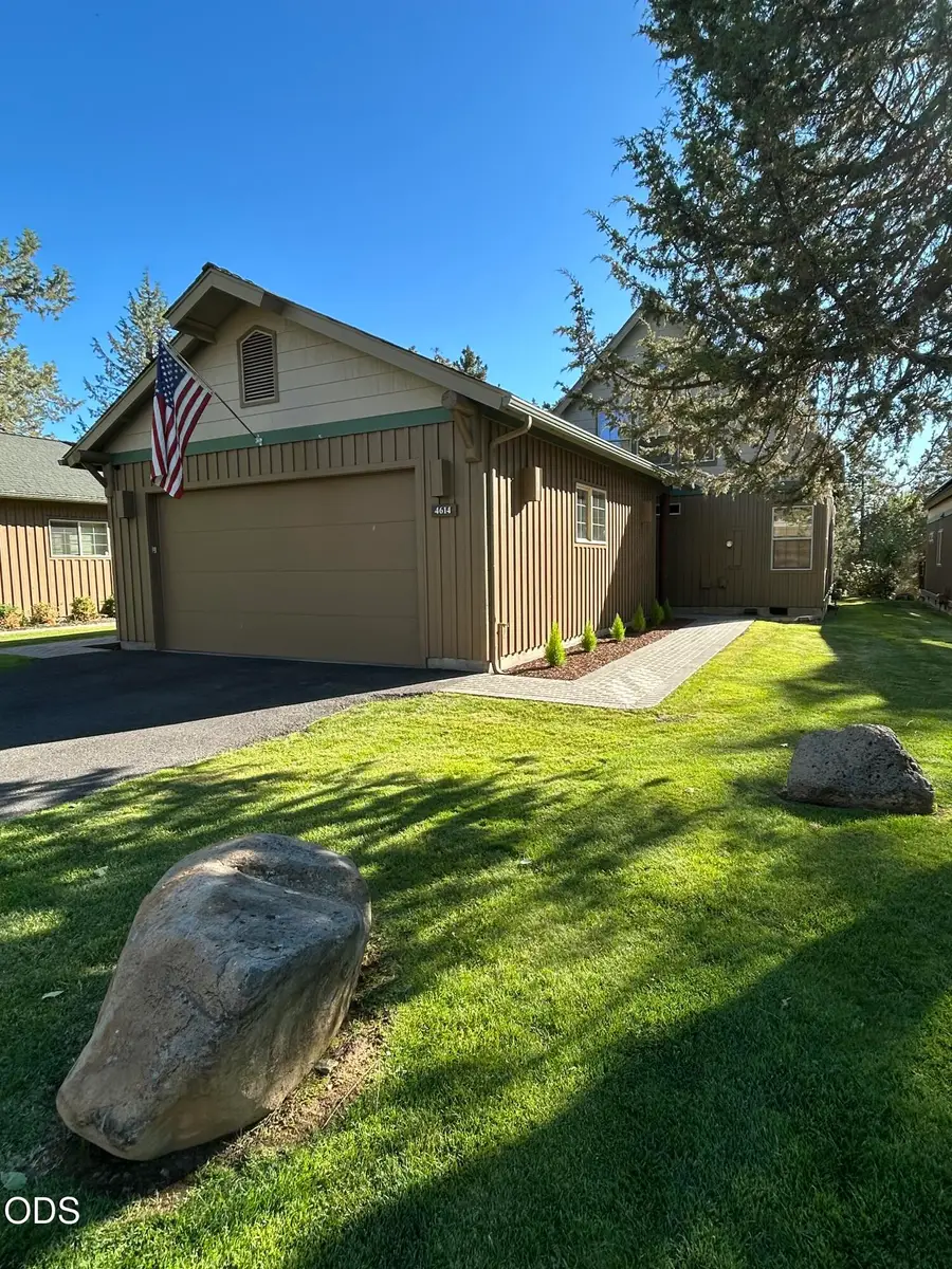 4614 Marsh Hawk Drive, Klamath Falls, OR 97601 - #2