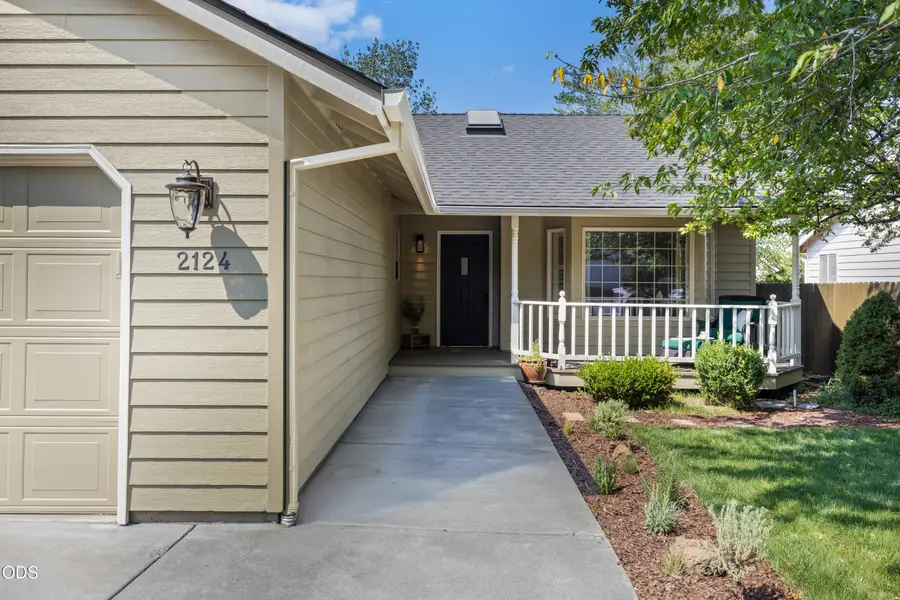 2124 NE Carrie Lane, Bend, OR 97701 - #3