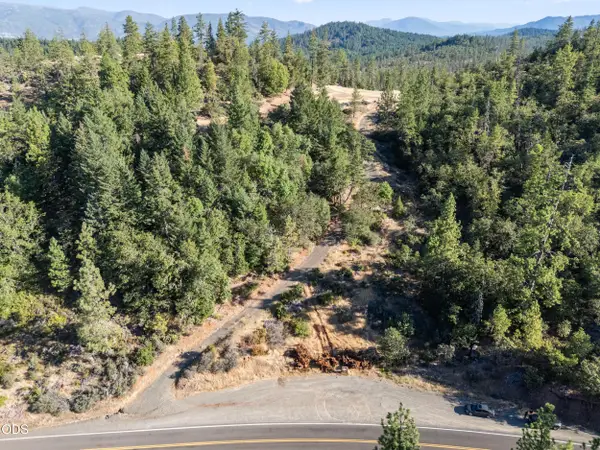 3300 Waldo, Cave Junction, OR 97523