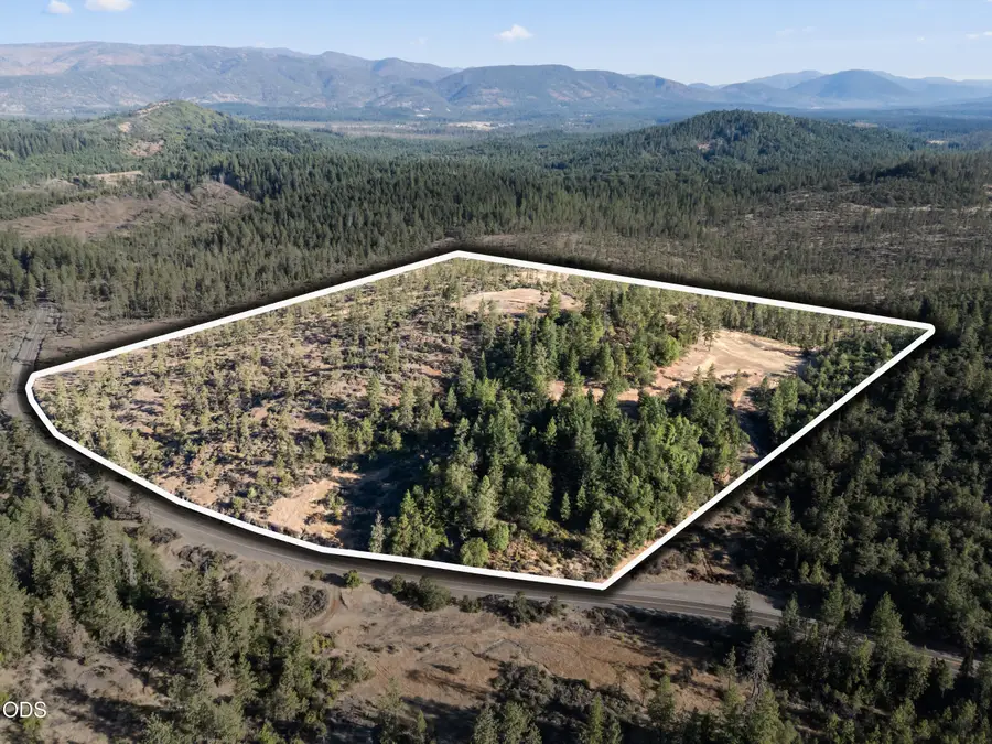 3300 Waldo Road, Cave Junction, OR 97523 - #2