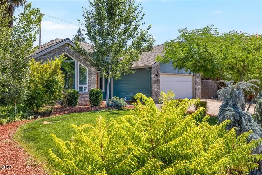 1403 Larson Creek Drive, Medford, OR 97504 - #2