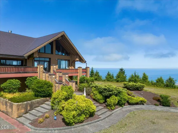 1500 Netarts Highway W, Tillamook, OR 97141