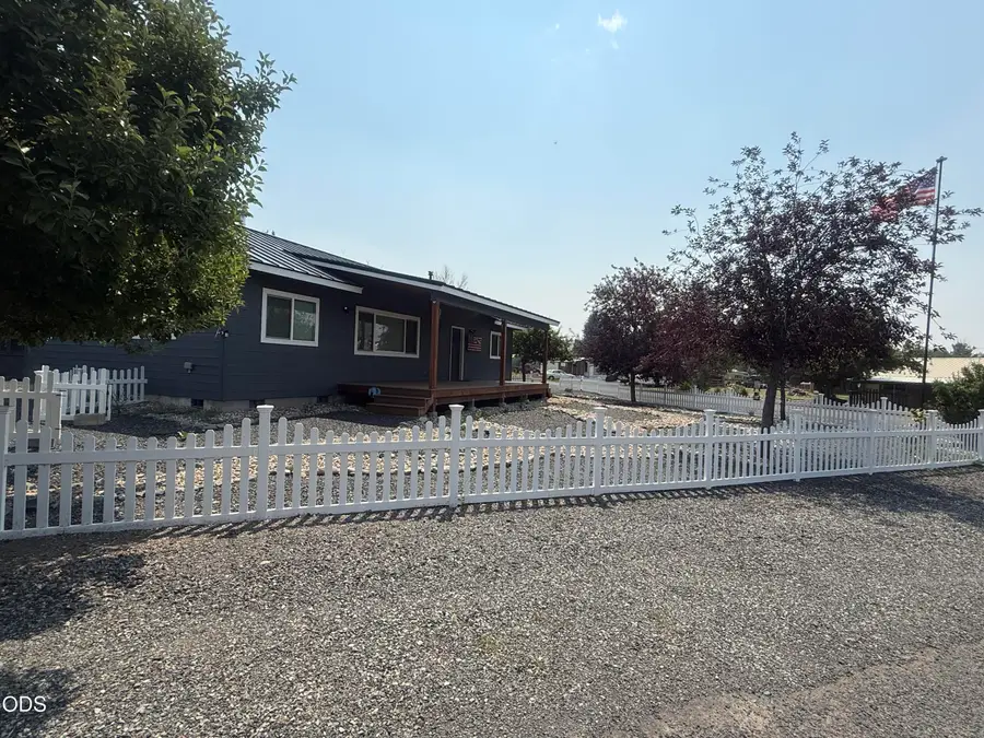 216 Avenue B, Seneca, OR 97873 - #3