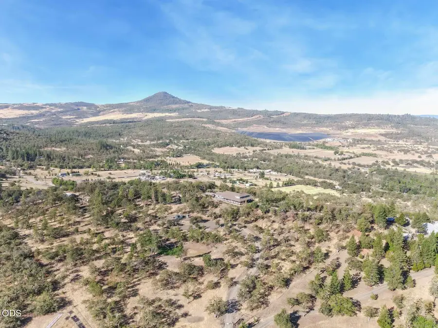4000 E Antelope Road, Eagle Point, OR 97524 - #3