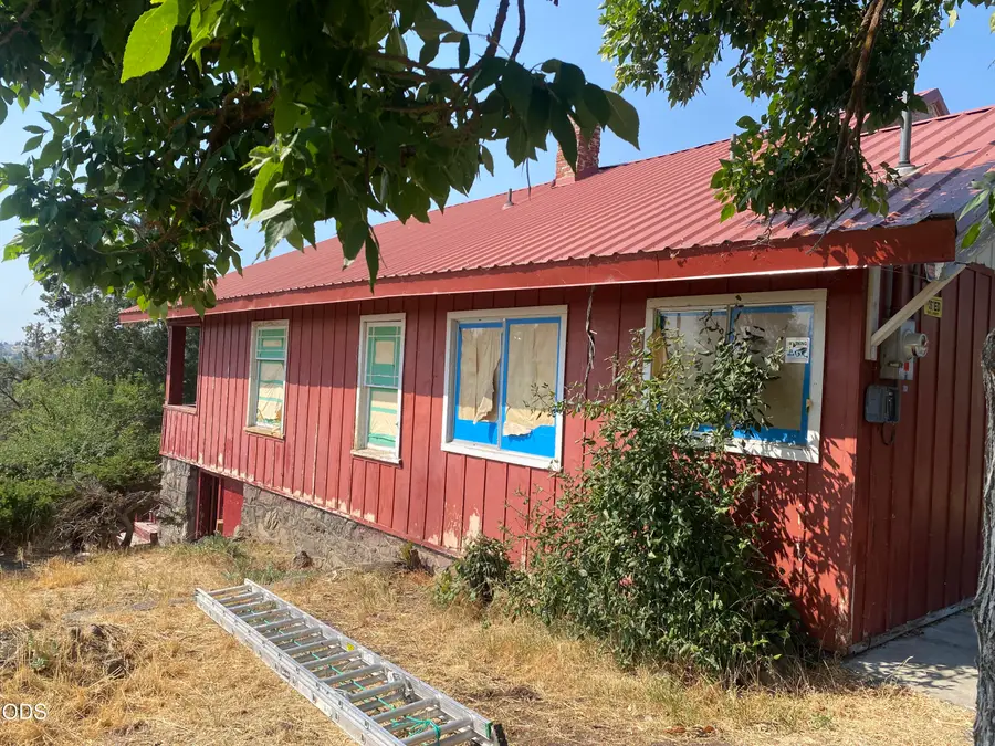 700 Stanford Street, Klamath Falls, OR 97601 - #3