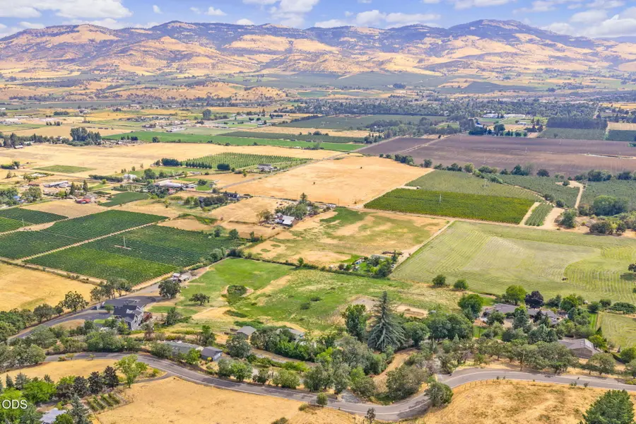 6577 Adams Road, Talent, OR 97540 - #2