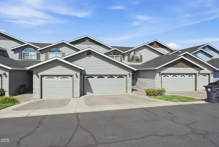 3855 Dover Ridge Drive #4, Medford, OR 97504 - #2