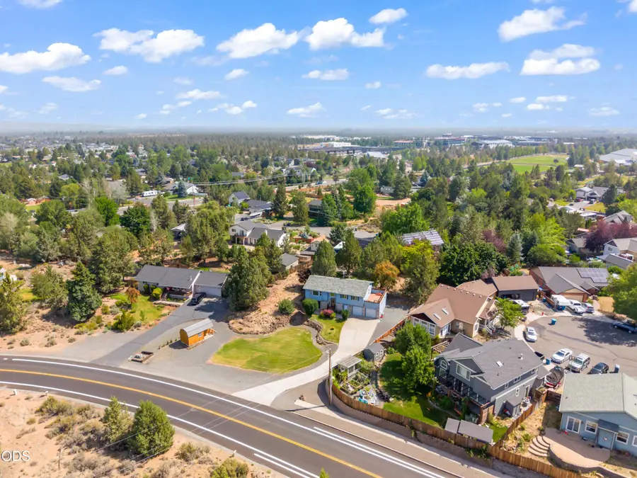 63552 Boyd Acres Road, Bend, OR 97701 - #2