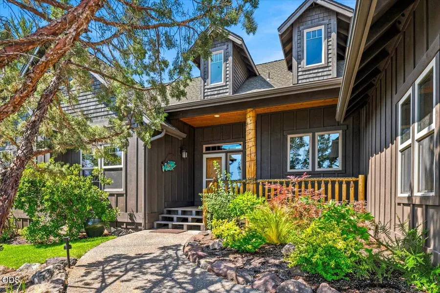 3525 SW 35th Place, Redmond, OR 97756 - #2