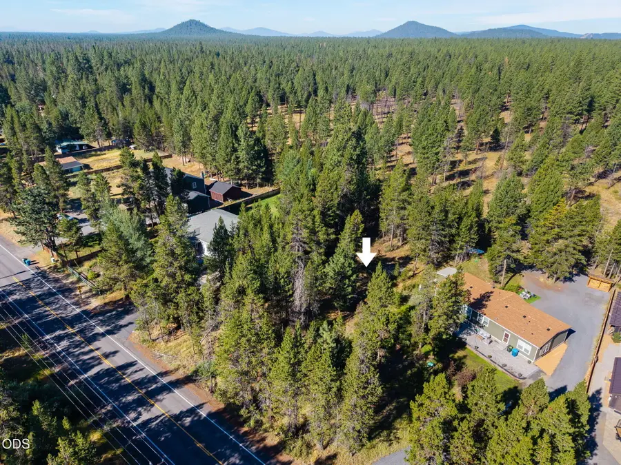 56247 Stellar Drive, Bend, OR 97707 - #3