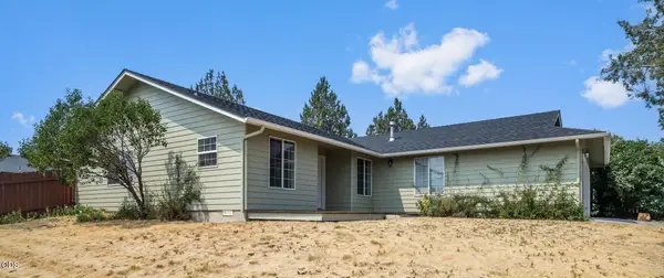 629 SW Deer Ridge Court, Madras, OR 97741