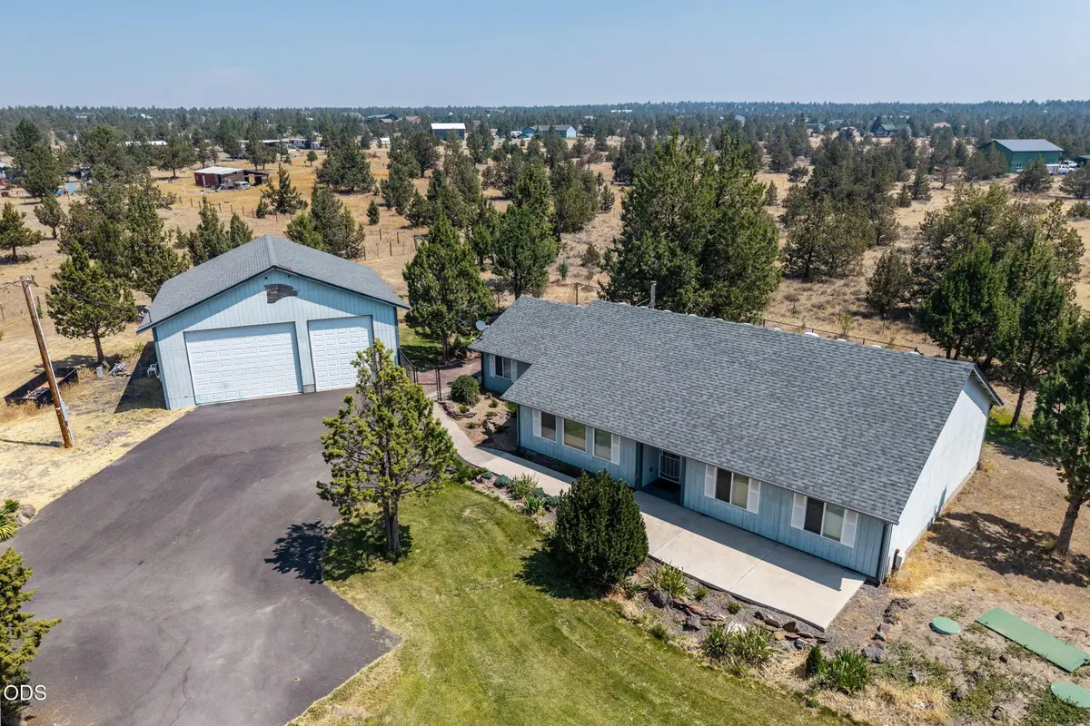 7502 SE Bluebird Lane, Prineville, OR 97754 - #1