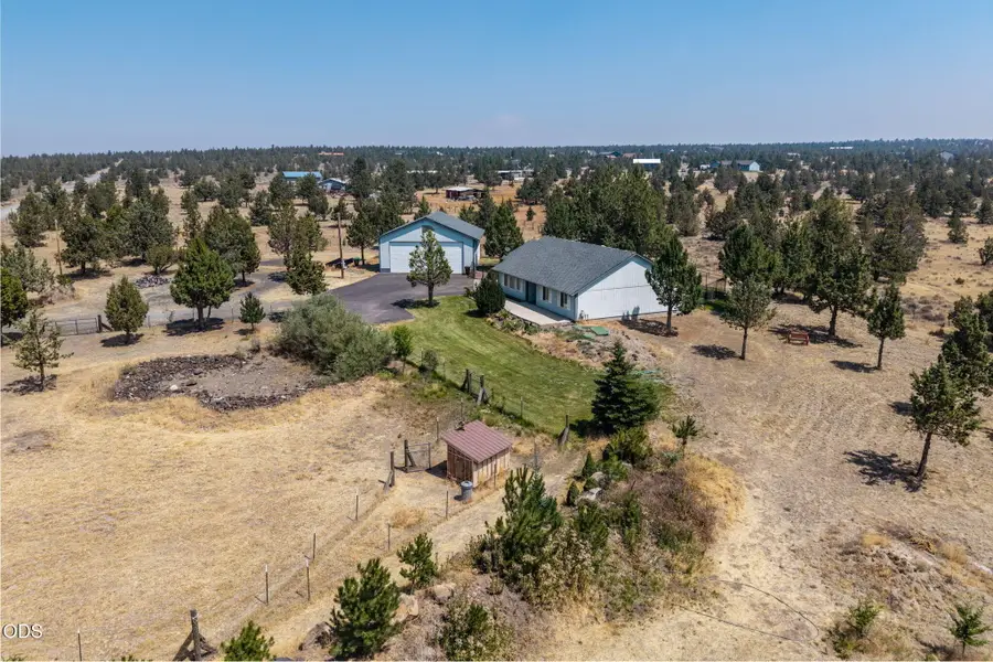 7502 SE Bluebird Lane, Prineville, OR 97754 - #3