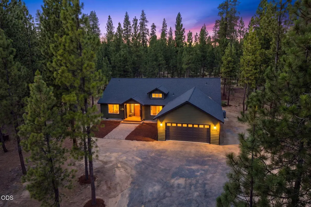 52081 White Fir, La Pine, OR 97739 - #1