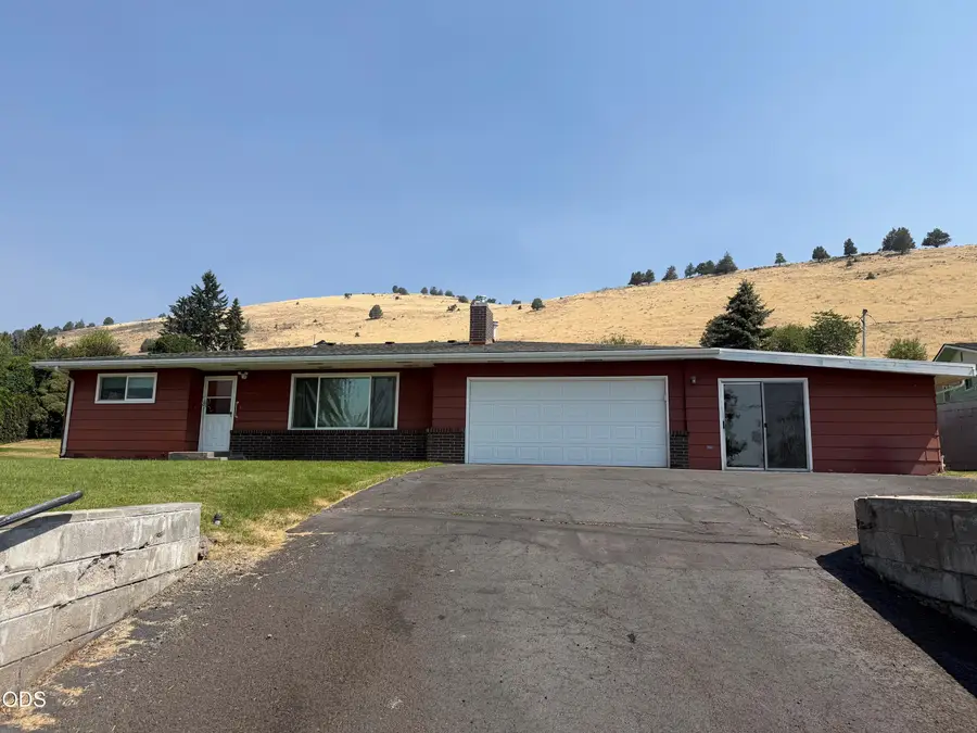 7825 Donegal Avenue, Klamath Falls, OR 97603 - #3