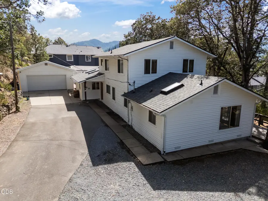 350 7th Street, Rogue River, OR 97537 - #3