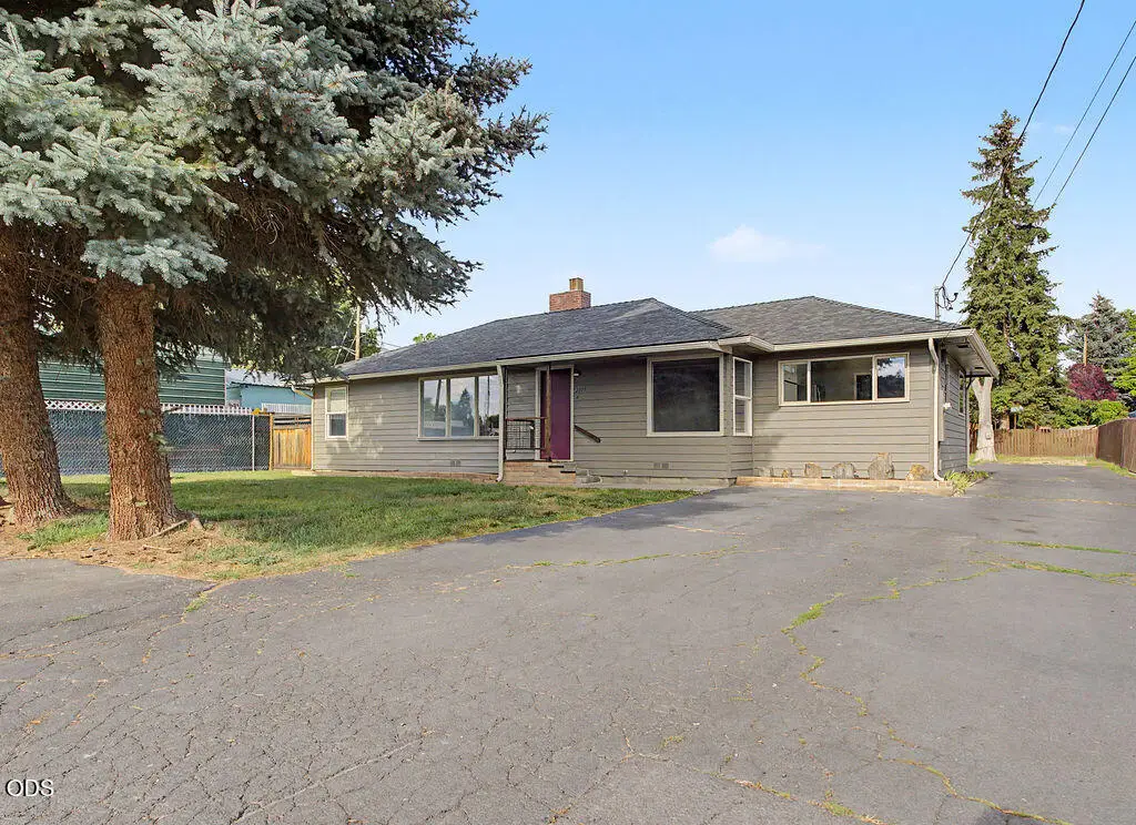 2015 Gettle Street, Klamath Falls, OR 97603 - #1