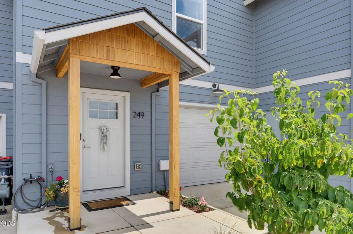 249 Dano Drive, Phoenix, OR 97535 - #1