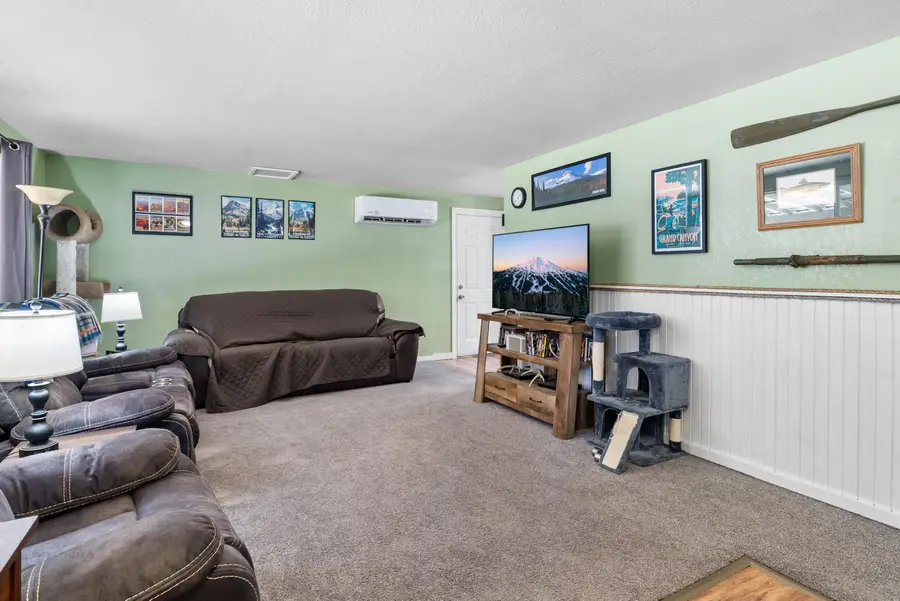 15920 Frances Lane, La Pine, OR 97739 - #2